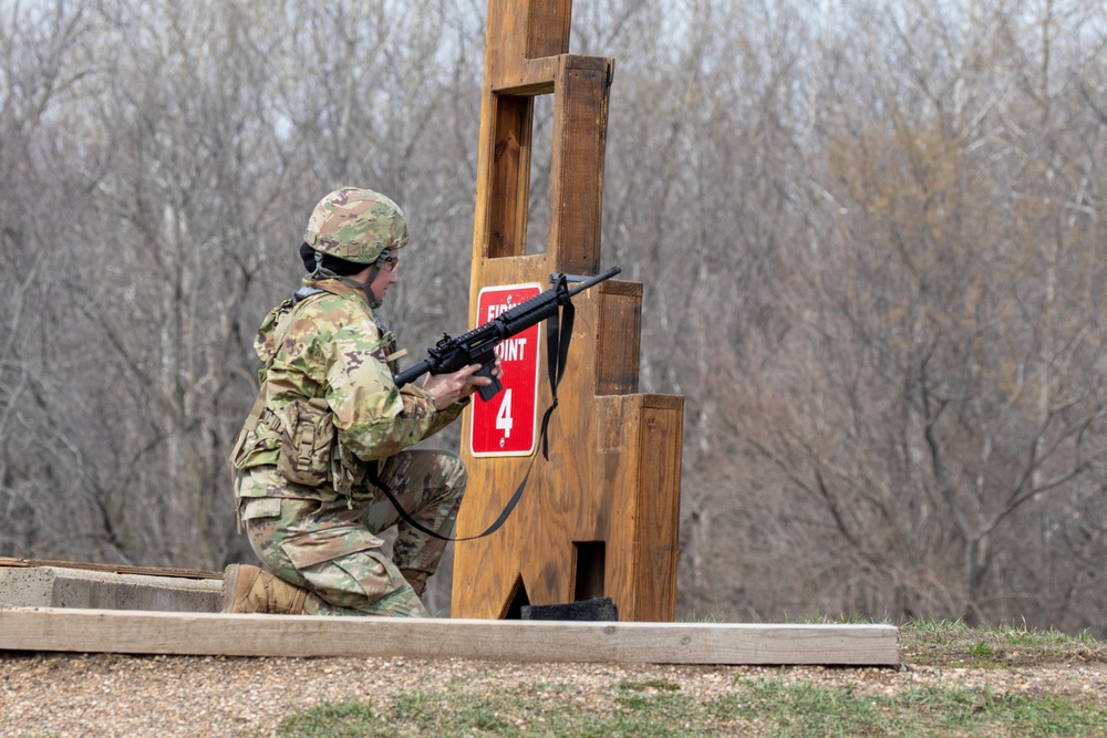 451st and 103rd ESC BWC M4 Qualification