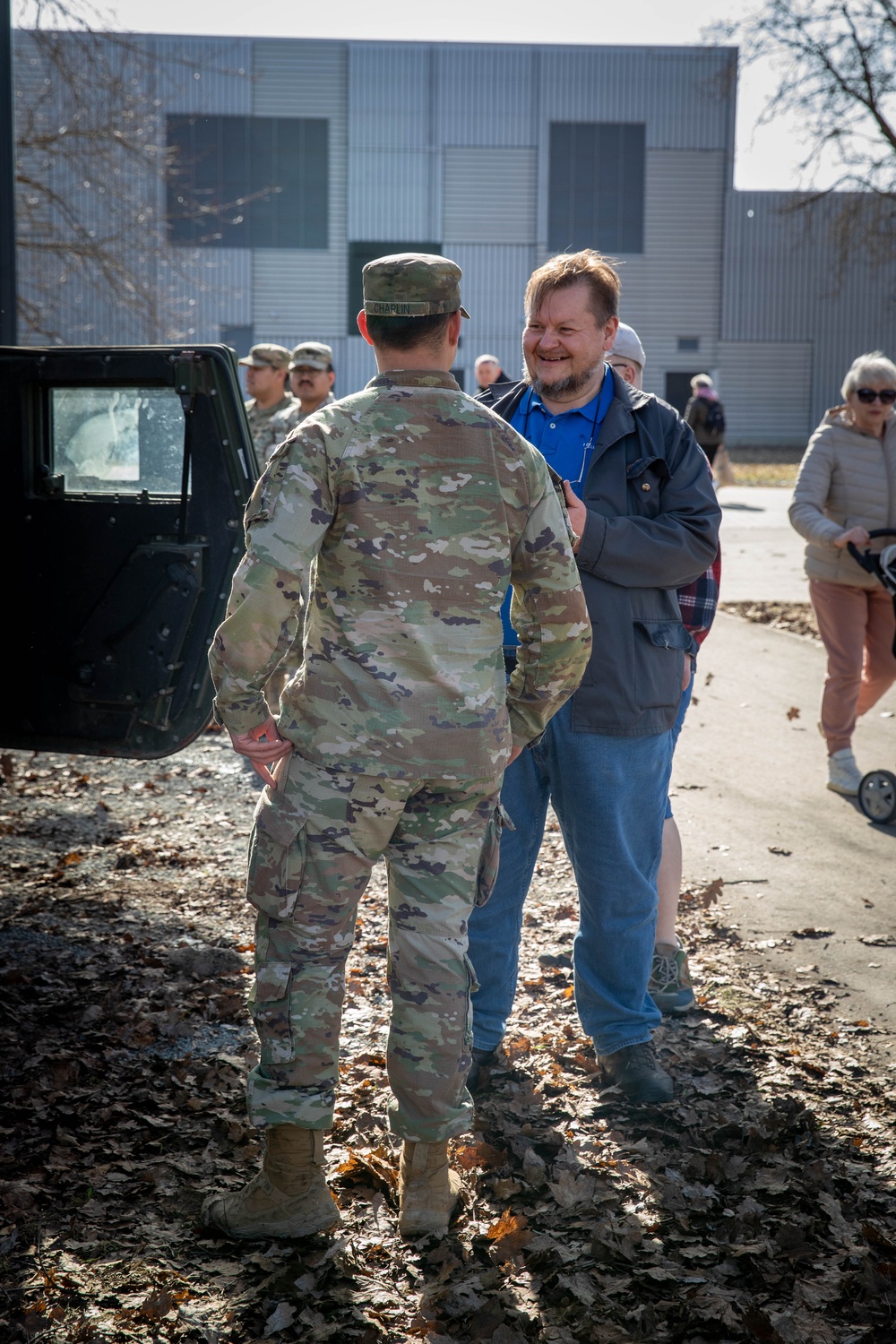 4th Bn., 133rd FAR celebrates NATO week with locals in Johvi, Estonia