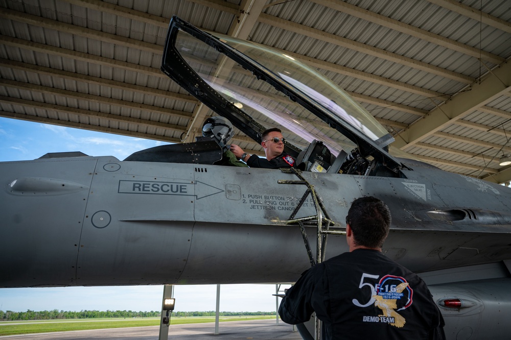 The F-16 Viper Demonstration Team perform at the New Orleans Air Show