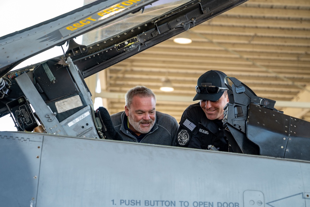 The F-16 Viper Demonstration Team perform at the New Orleans Air Show