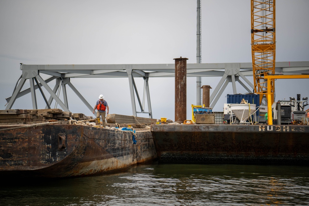 U.S. Coast Guard Unified Command begins salvage operations of Key Bridge Incident