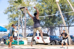 ESl Hosts Family Picnic