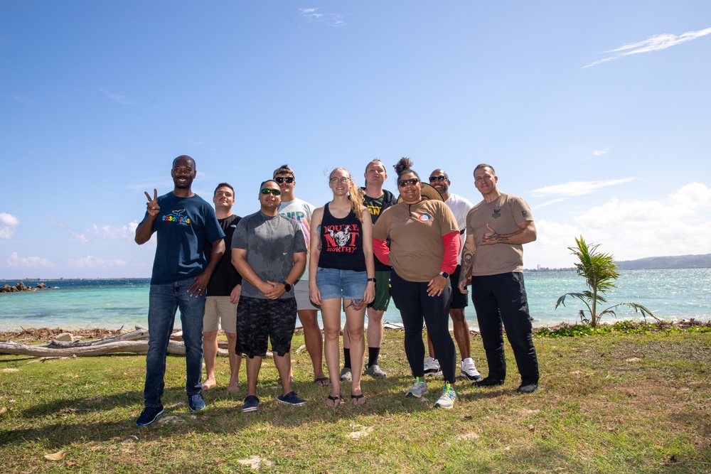 ESl Hosts Family Picnic