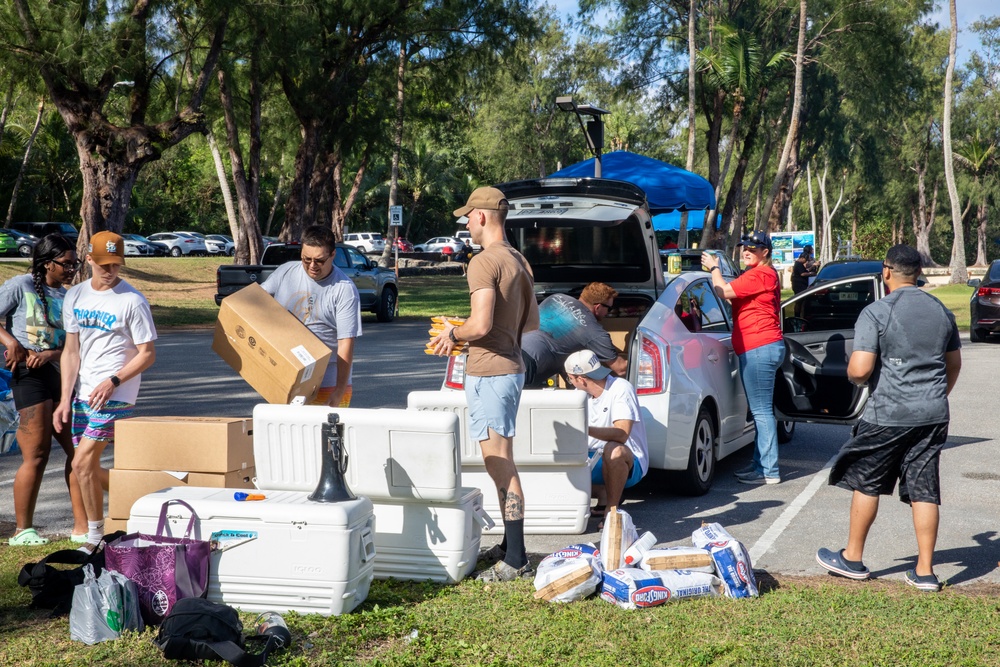 ESl Hosts Family Picnic