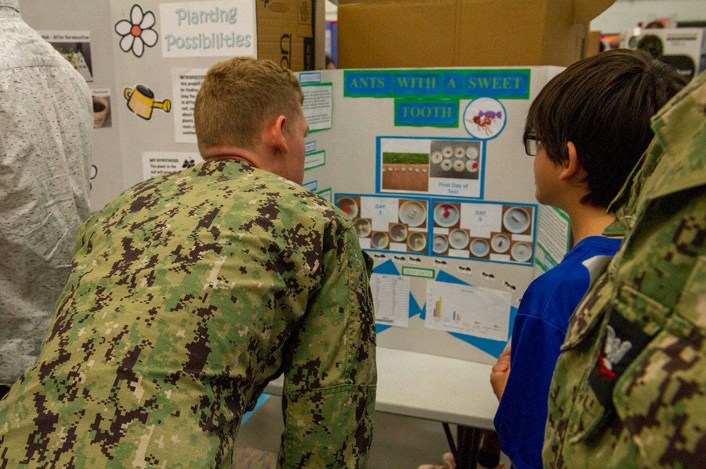 Frank Cable Sailors Volunteer at McCool Elementary