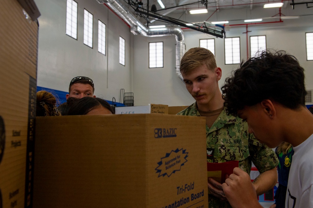 Frank Cable Sailors Volunteer at McCool Elementary