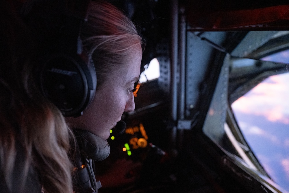 The Mission Never Sleeps: 100th ARW refuels U.S. Navy P-8 Poseidon