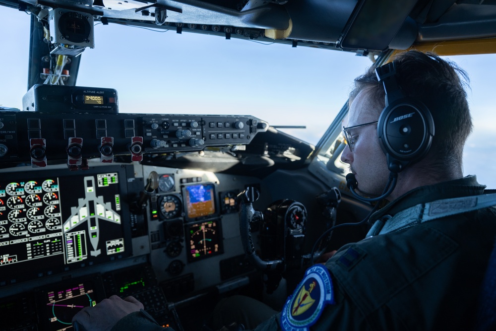 The Mission Never Sleeps: 100th ARW refuels U.S. Navy P-8 Poseidon