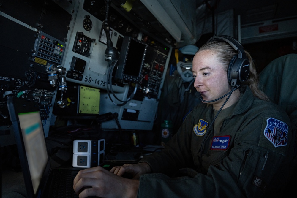 The Mission Never Sleeps: 100th ARW refuels U.S. Navy P-8 Poseidon