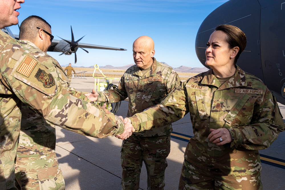 Missouri State leadership tours the AATTC to learn more of its mission for the mobility air force.