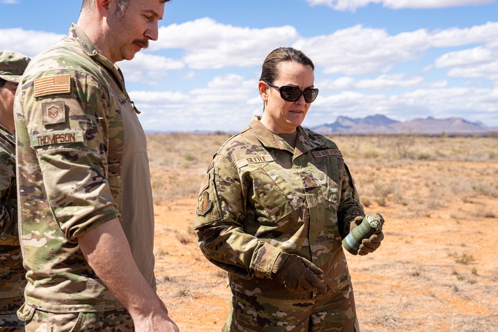 Missouri State leadership tours the AATTC to learn more of its mission for the mobility air force.