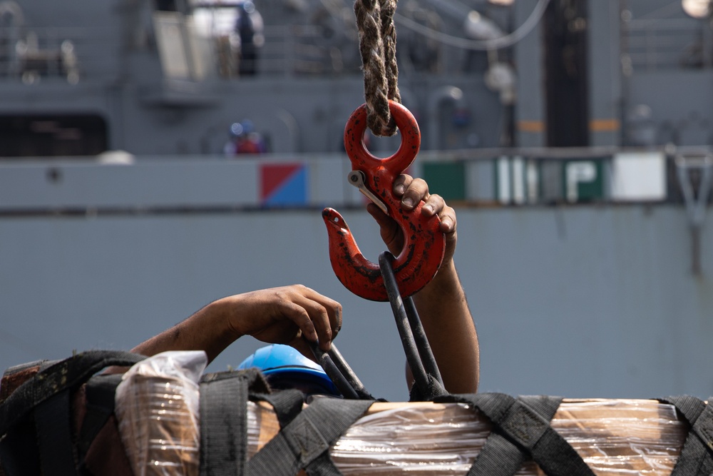 USS Laboon (DDG 58) Conducts a Replenishment-at-Sea with the USNS Supply (T-AOE 6)