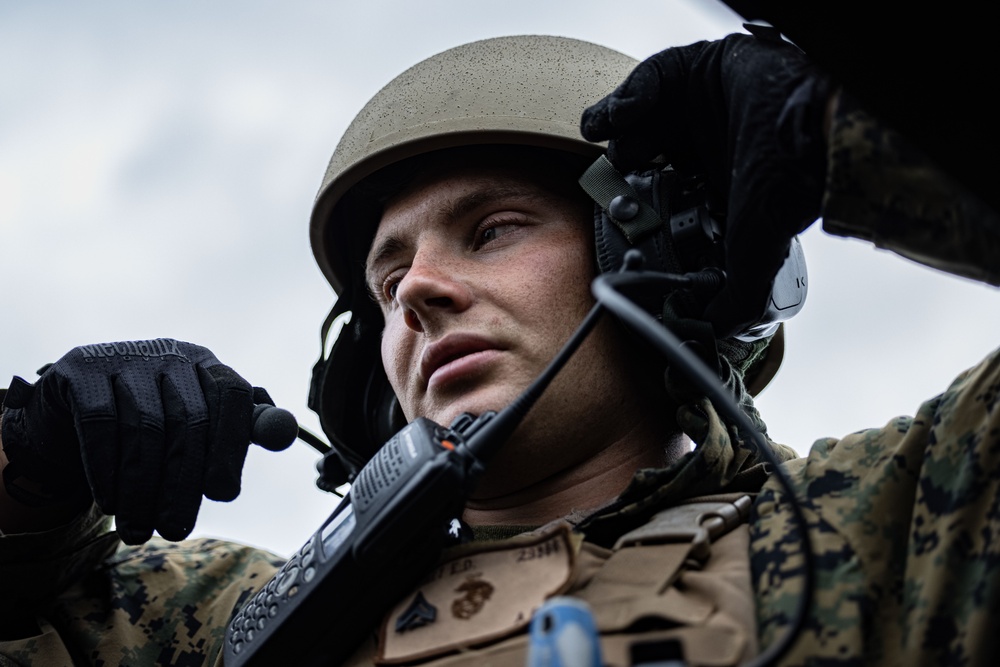 Marines with 4th Assault Amphibian Battalion conduct live-fire range