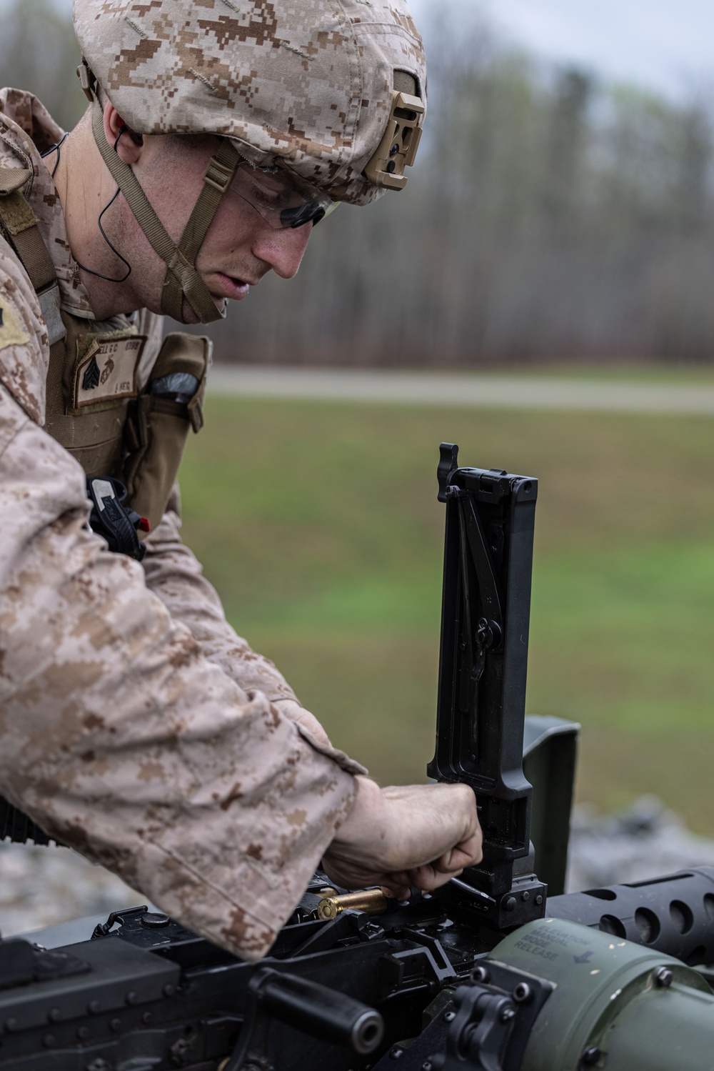 Marines with 4th Assault Amphibian Battalion conduct live-fire range