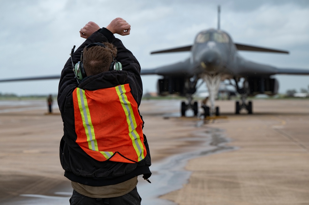 BTF 24-2: Bomber operations