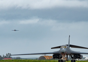 BTF 24-2: Bomber operations