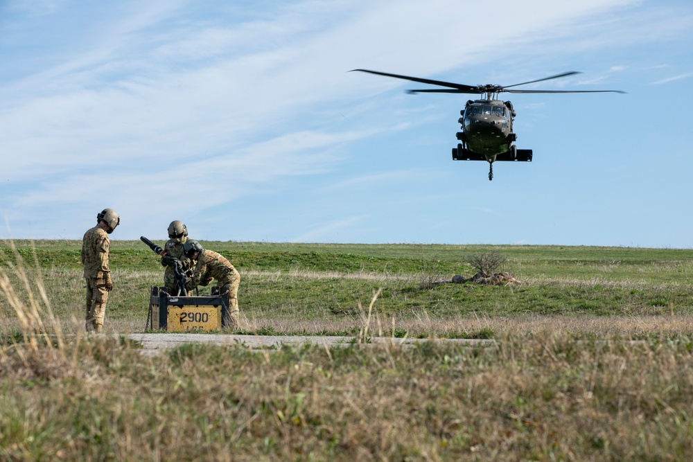 Task Force Voodoo 1/244 Charlie Company Assault conduct Sling load training