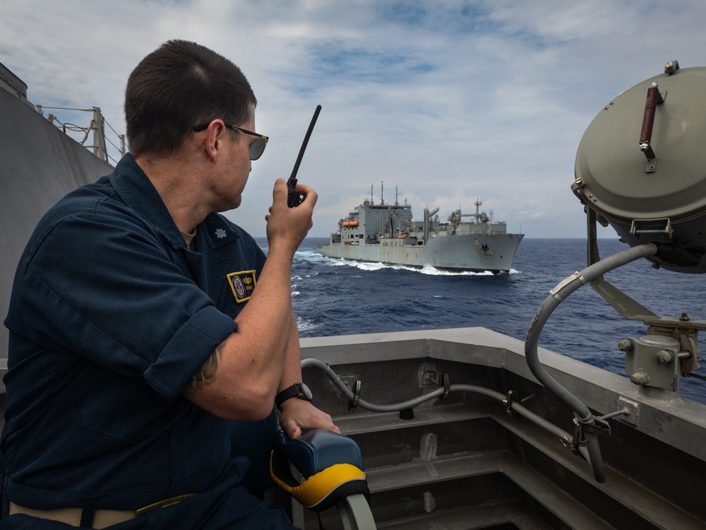 USS Mobile (LCS 26) conducts underway replenishment with USNS Wally Schirra (T-AKE 8) in South China Sea