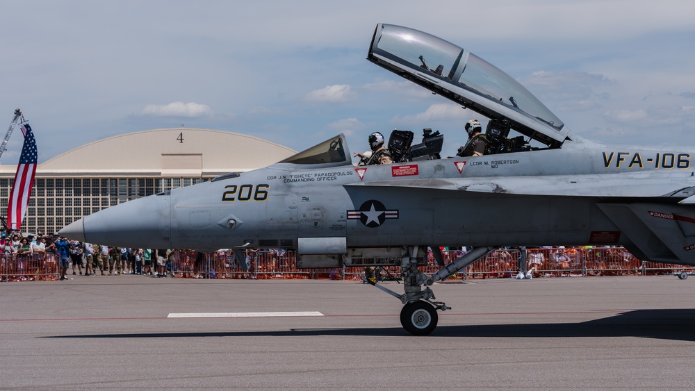 DVIDS Images Tampa Bay AirFest 2024 [Image 14 of 25]