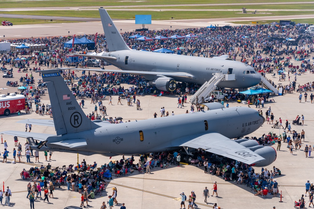 DVIDS Images Tampa Bay AirFest 2024 [Image 17 of 25]