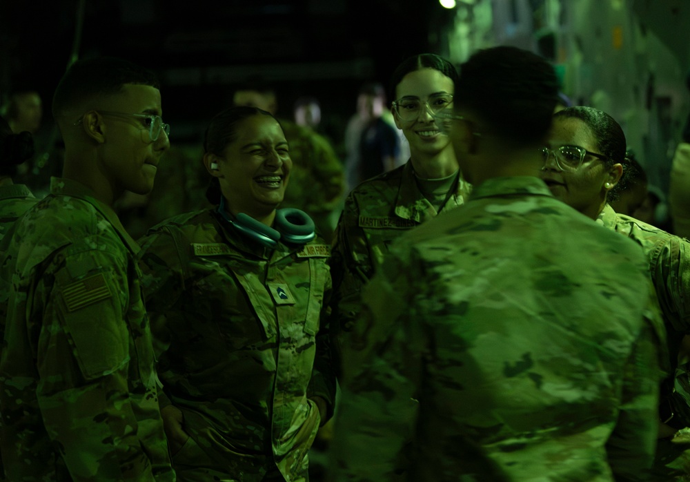 15th Airlift Squadron escorts Puerto Rican ROTC cadets to JB Charleston for tour