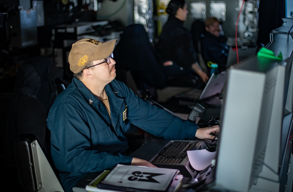 USS Mobile (LCS 26) Gold Crew conducts Sea and Anchor operations in Philippines