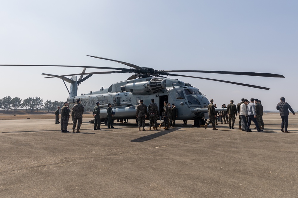 Warrior Shield 24 | HMH-466 Static Display