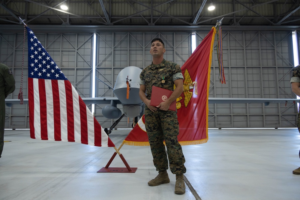 1st MAW Commanding General visits MAG-24