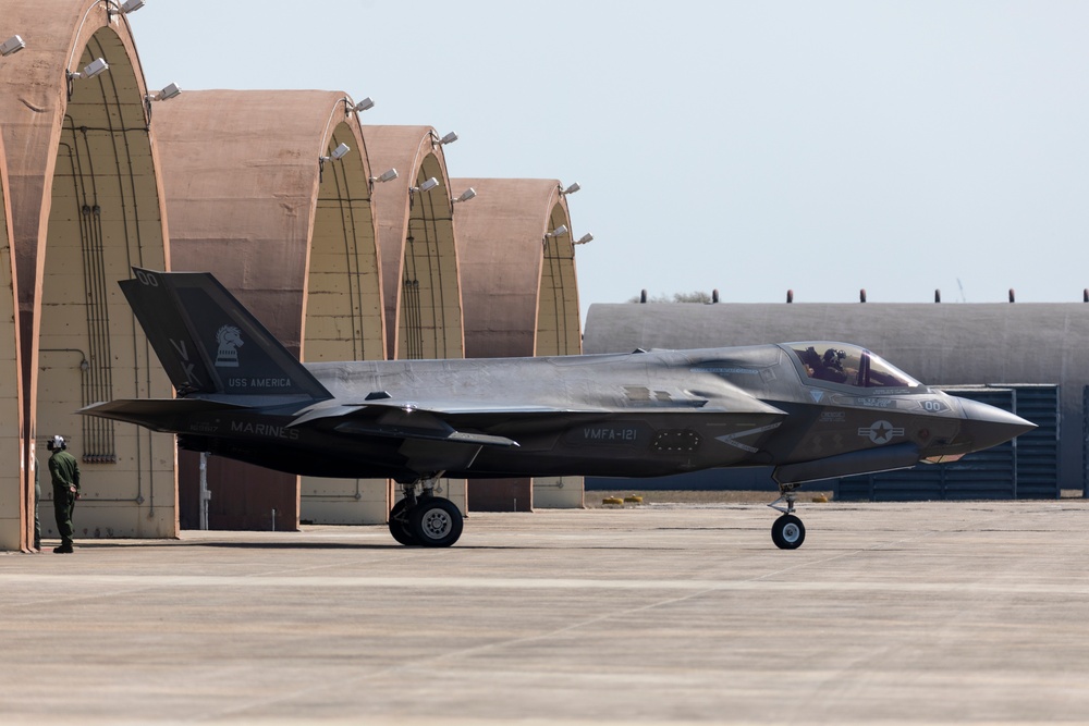 U.S. Marine F-35Bs refuel in Suwon during Warrior Shield 24