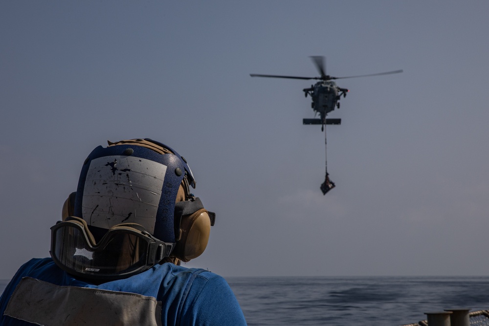 USS Laboon (DDG 58) Conducts a Vertical Replenishment in the Red Sea