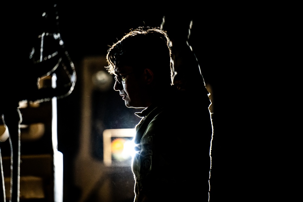 82nd CAB Loading CH-47