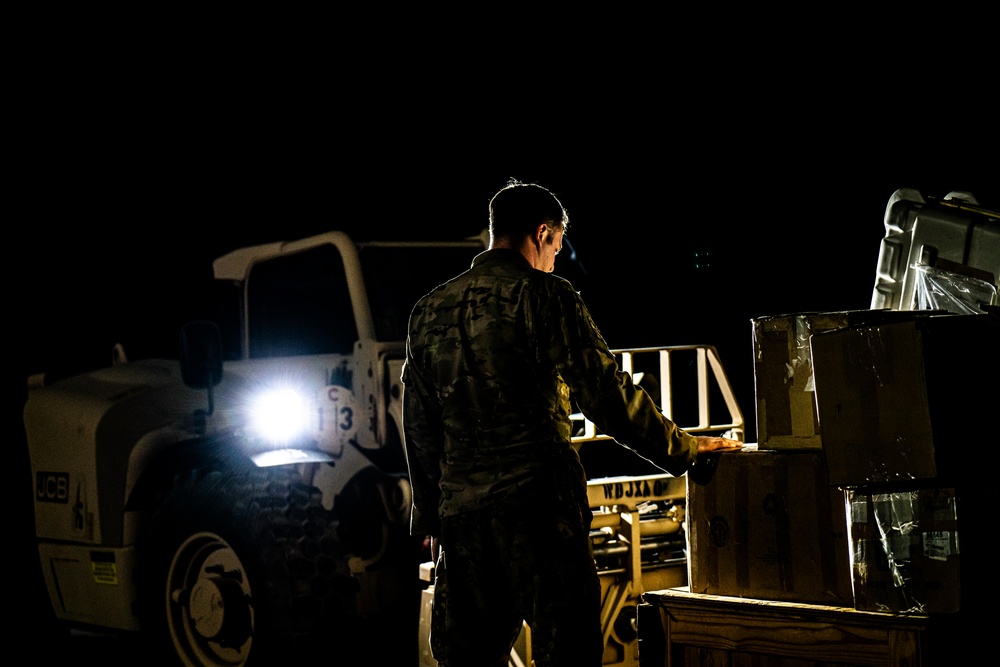 82nd CAB Loading CH-47