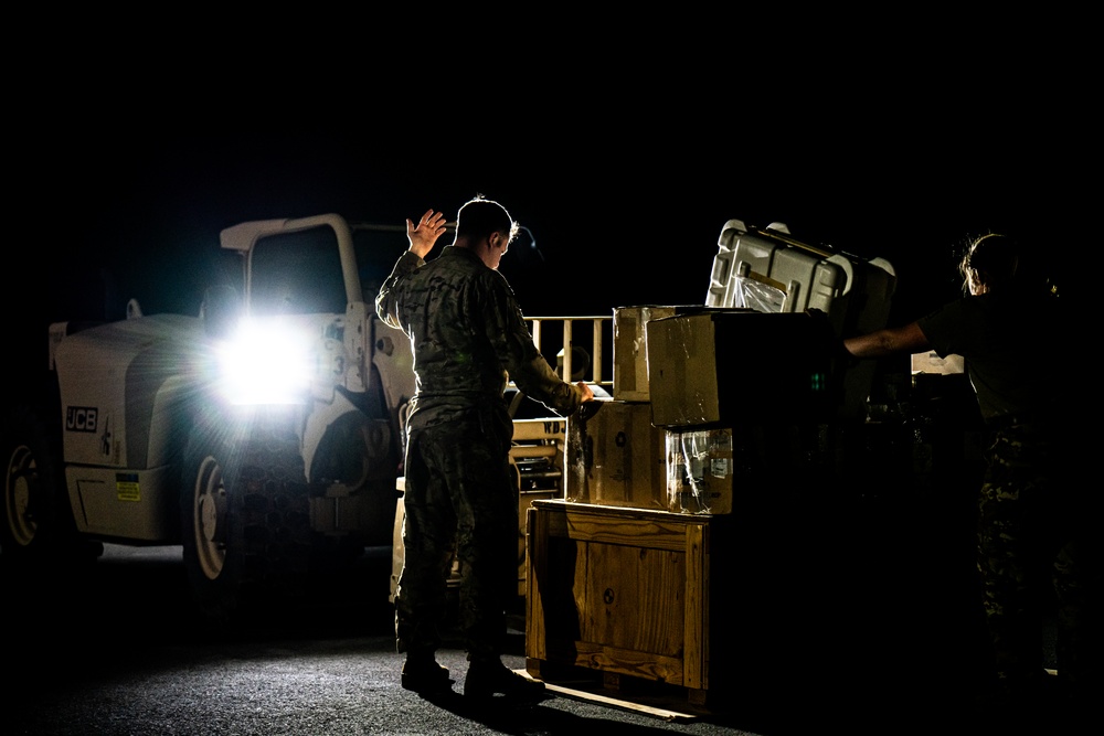 82nd CAB Loading CH-47