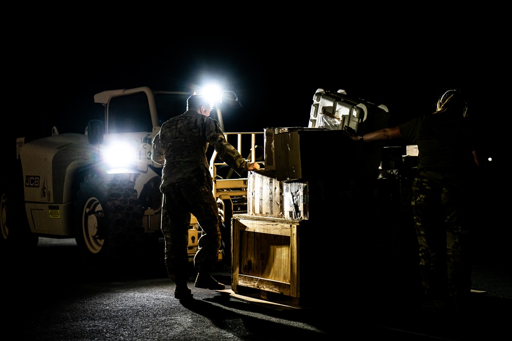 82nd CAB Loading CH-47