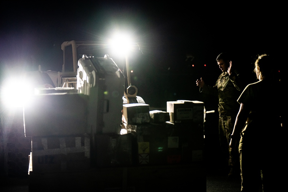 82nd CAB Loading CH-47