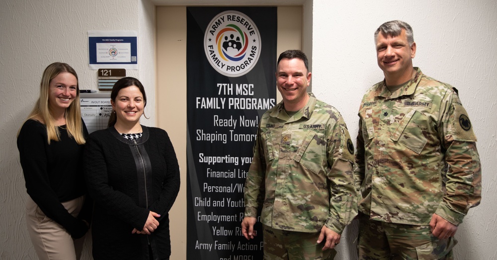 USARC Family Programs visits 7th MSC