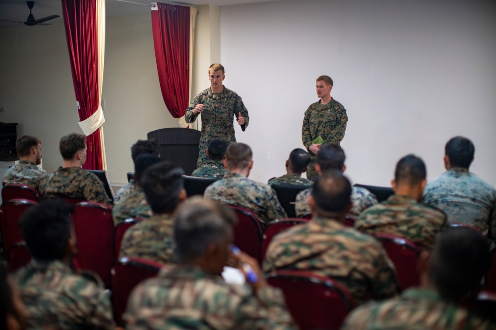 Recon Co, Indian Special Forces Discuss Combat Search and Rescue
