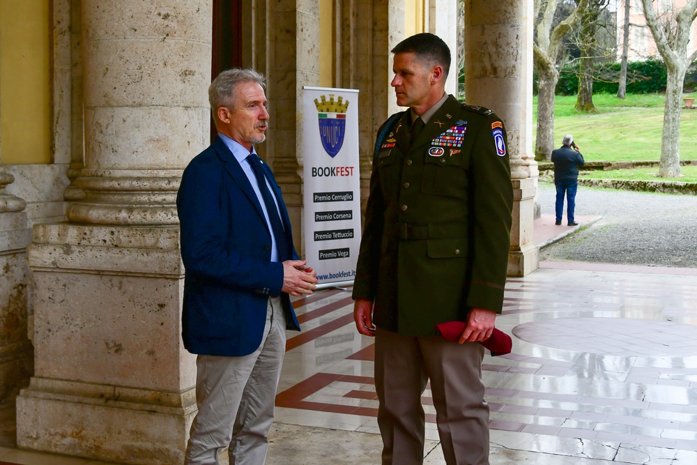 MilItaly award presentation to U.S Army Col. Joshua A. Gaspard commander of the 173rd Airborne Brigade