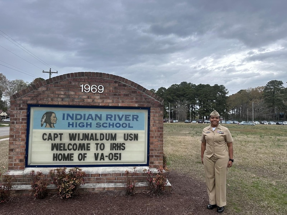 Naval Air Force Atlantic Nuclear-Trained Officer Shares Experiences Serving in the Navy with Indian River High School during Career Day