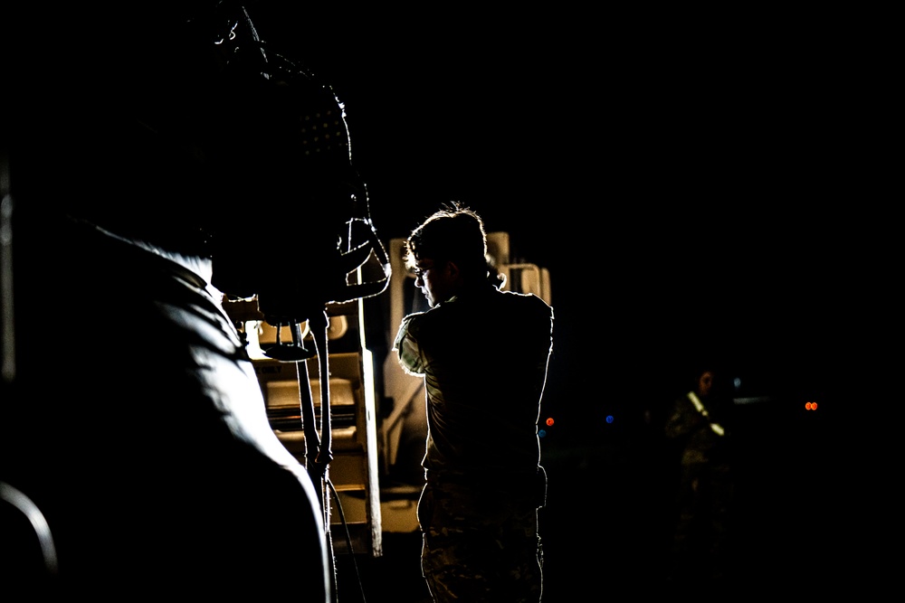 82nd CAB Loading CH-47