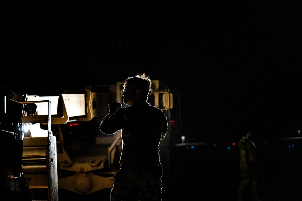 82nd CAB Loading CH-47