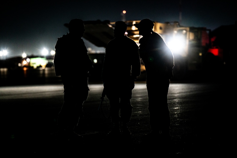 82nd CAB Loading CH-47