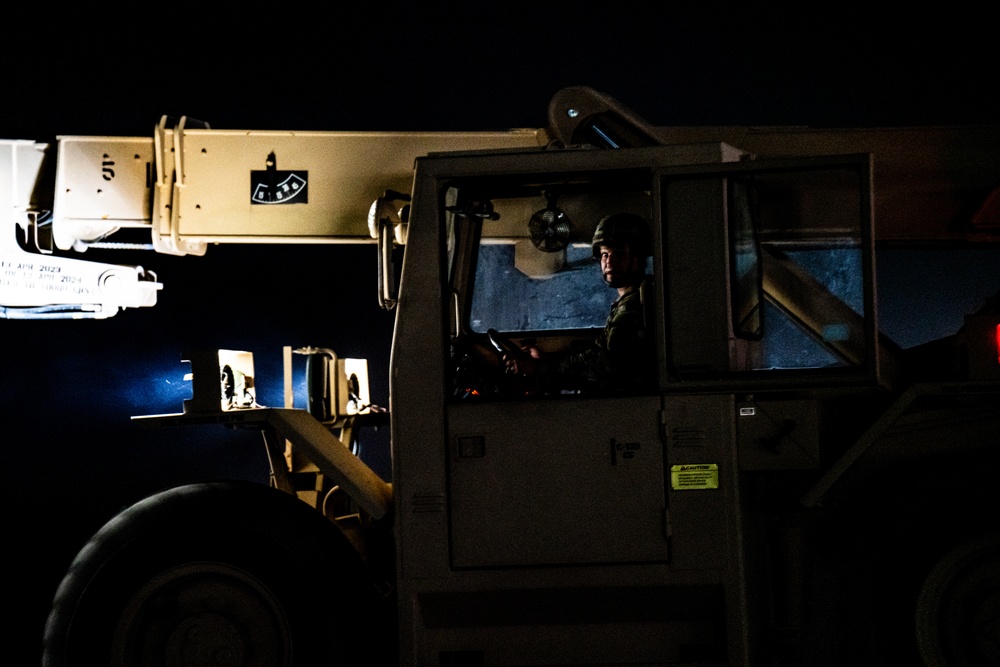 82nd CAB Loading CH-47