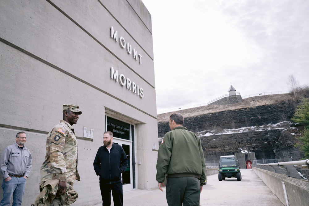 Transatlantic Division CSM Visits Buffalo District