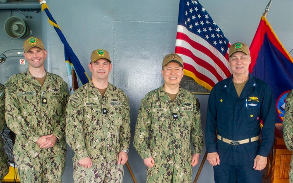 U.S. Seventh Fleet Chaplain Visits Frank Cable