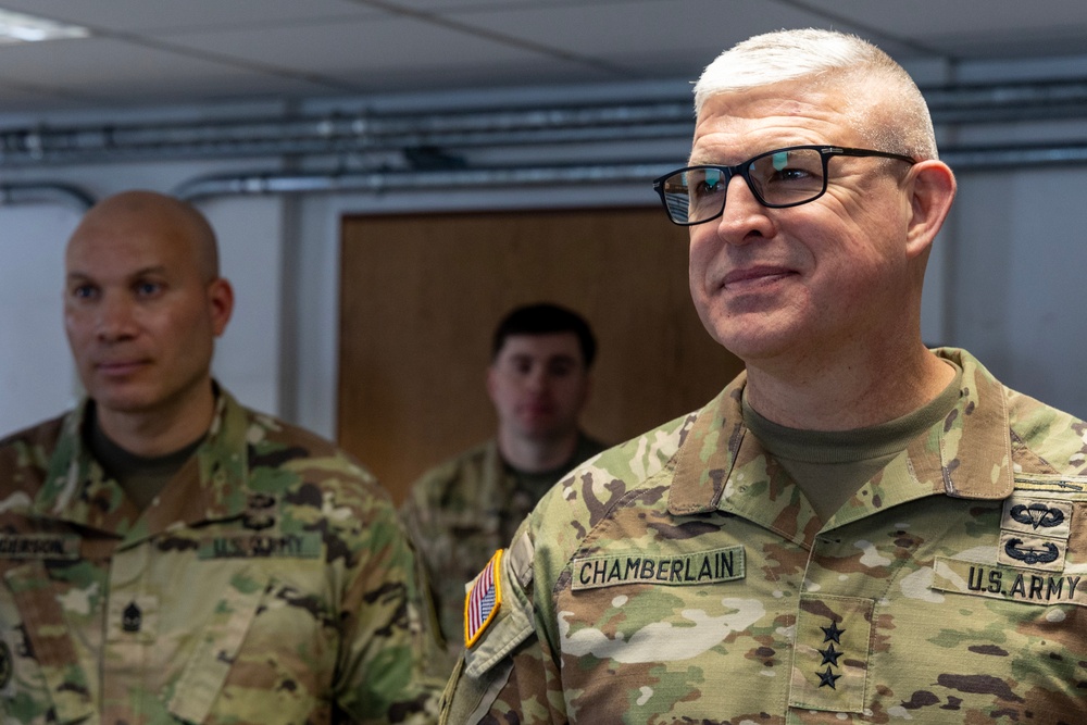 Lt. Gen. Paul Chamberlain Visits Grafenwoehr Training Area