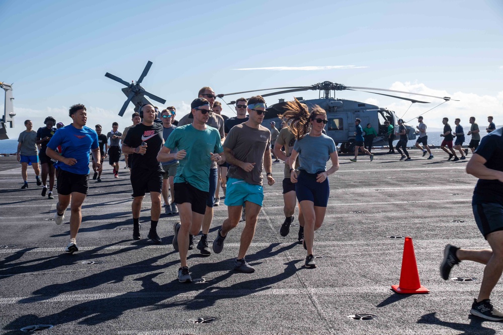 TR 5K Run on the Flight Deck