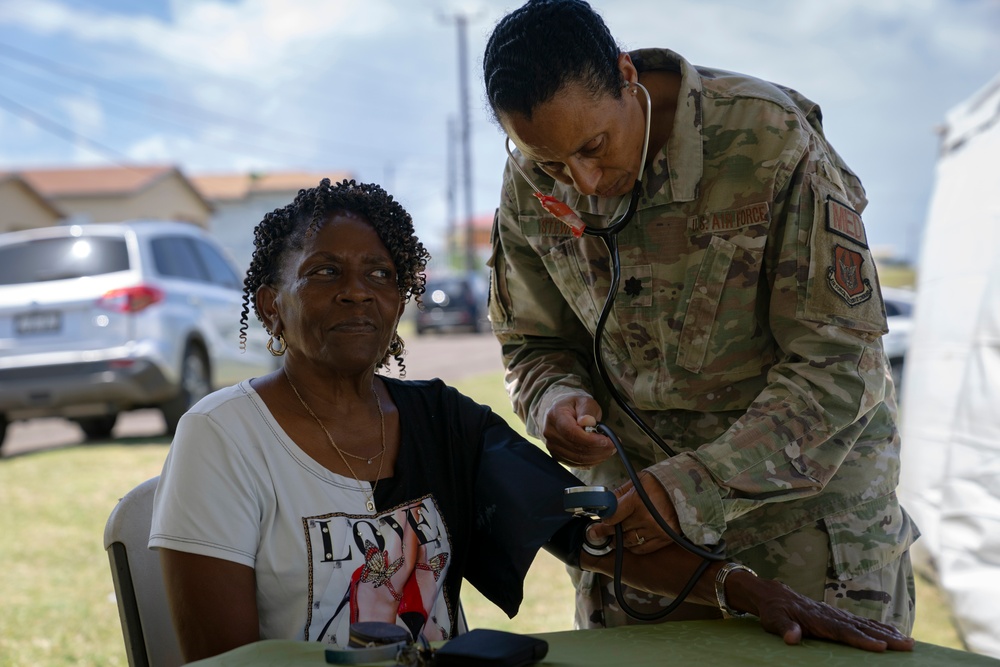 USAF ready-medics attend St. Kitts community health fair