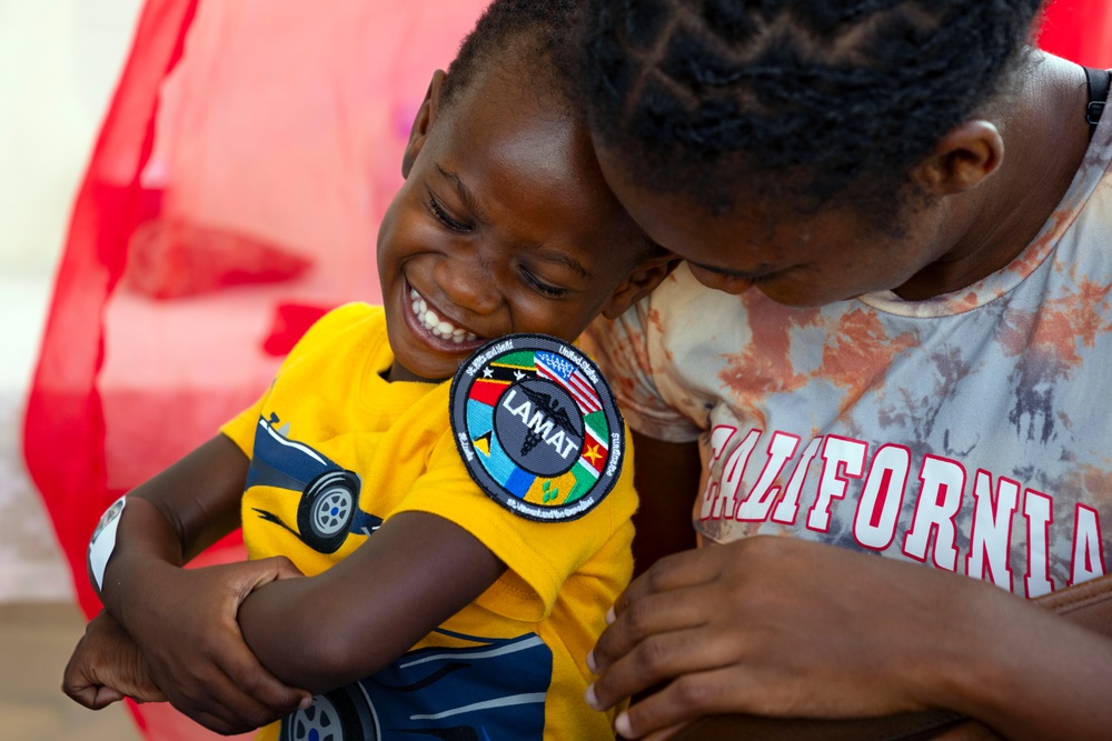 USAF ready-medics attend St. Kitts community health fair