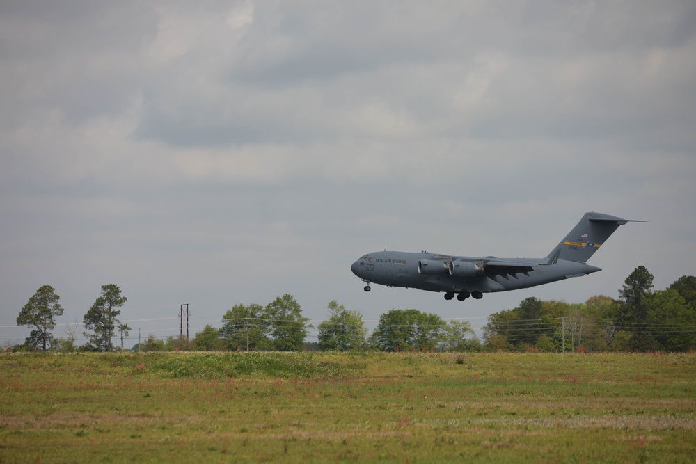 Soldiers and Airmen work together during Swamp Avenger 2024